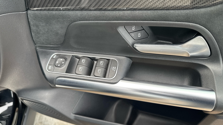 Mercedes-Benz GLA 220d 4Matic AMG Line 5dr Auto Diesel Hatchback